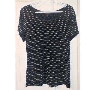 Women's Banana Republic Luxe Touch Black/Beige Scoop Neck Shirt (Size Large)